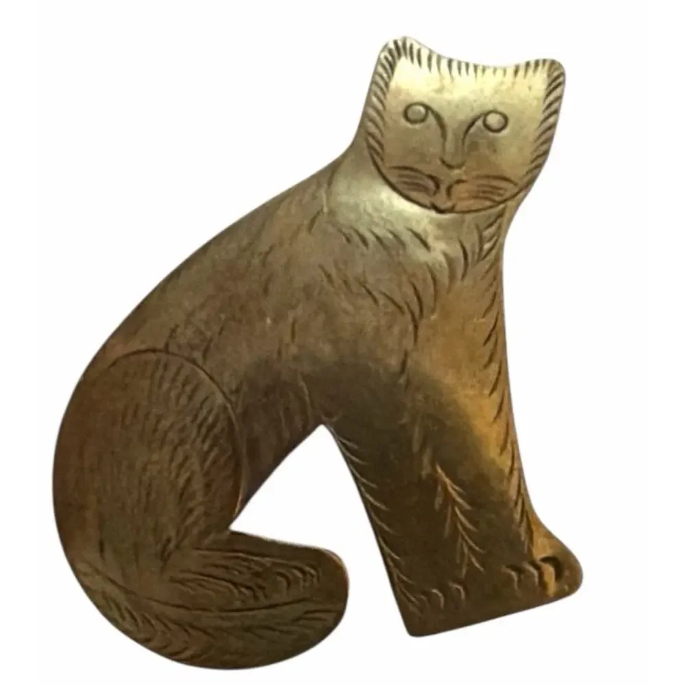 Vintage Brass Etched Cat Brooch Thin Gold Tone Metal FAST SHIPPING 3220-22